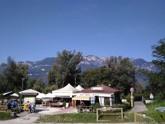 Imbiss Castelfeder