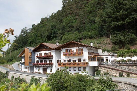 Gasthaus Ferienwohnungen Schneeweisshof