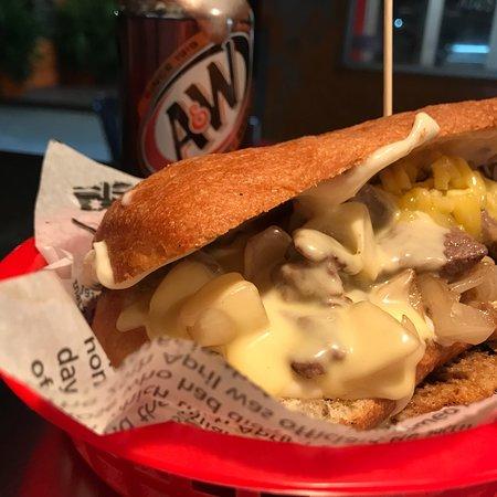 Pontiac Burgers & Wings