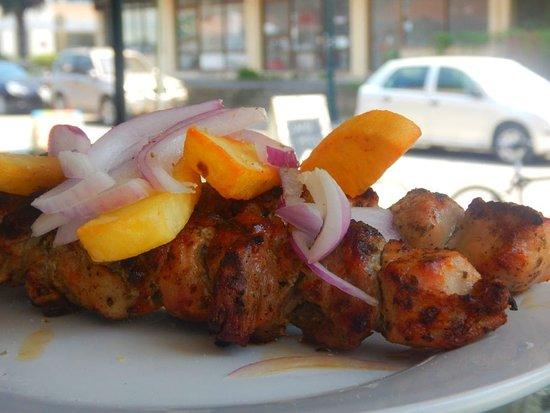 Sakis Grill House