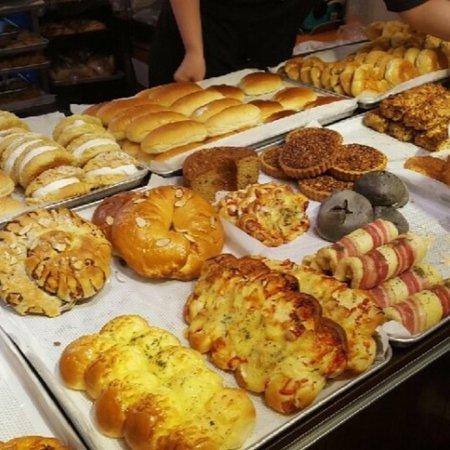 Arirang Bread House