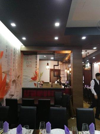 Lotus Chinese Restaurant