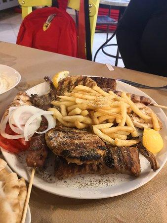 To Steki Snack Bar