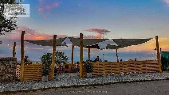 Sekt bar Pavlov