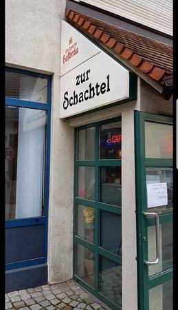 Zur Schachtel