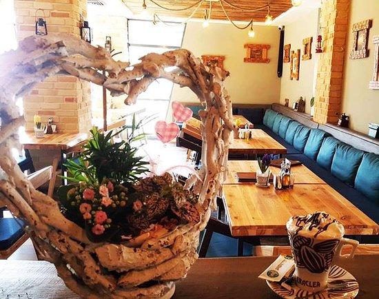 Atipic Restaurant
