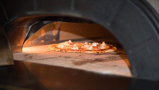 Luca Pizza & Italian Restaurant