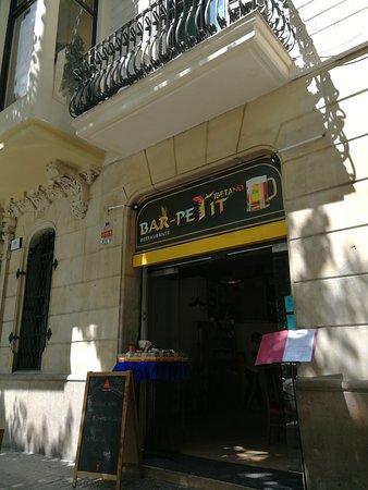 Bar-Petit Tibetano