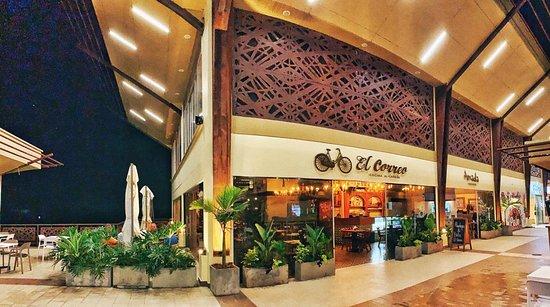 El Correo y Amada Pereira