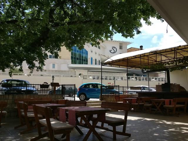Stari Hrast