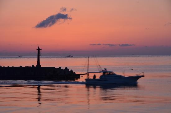 Ozakai Cave Dwelling Site