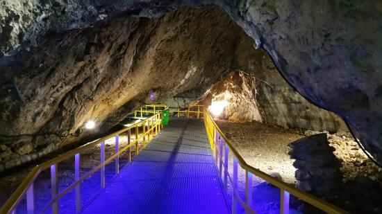 Ialomicioara Monastery and Cave