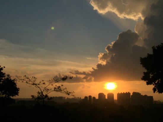 Praça Pôr Do Sol