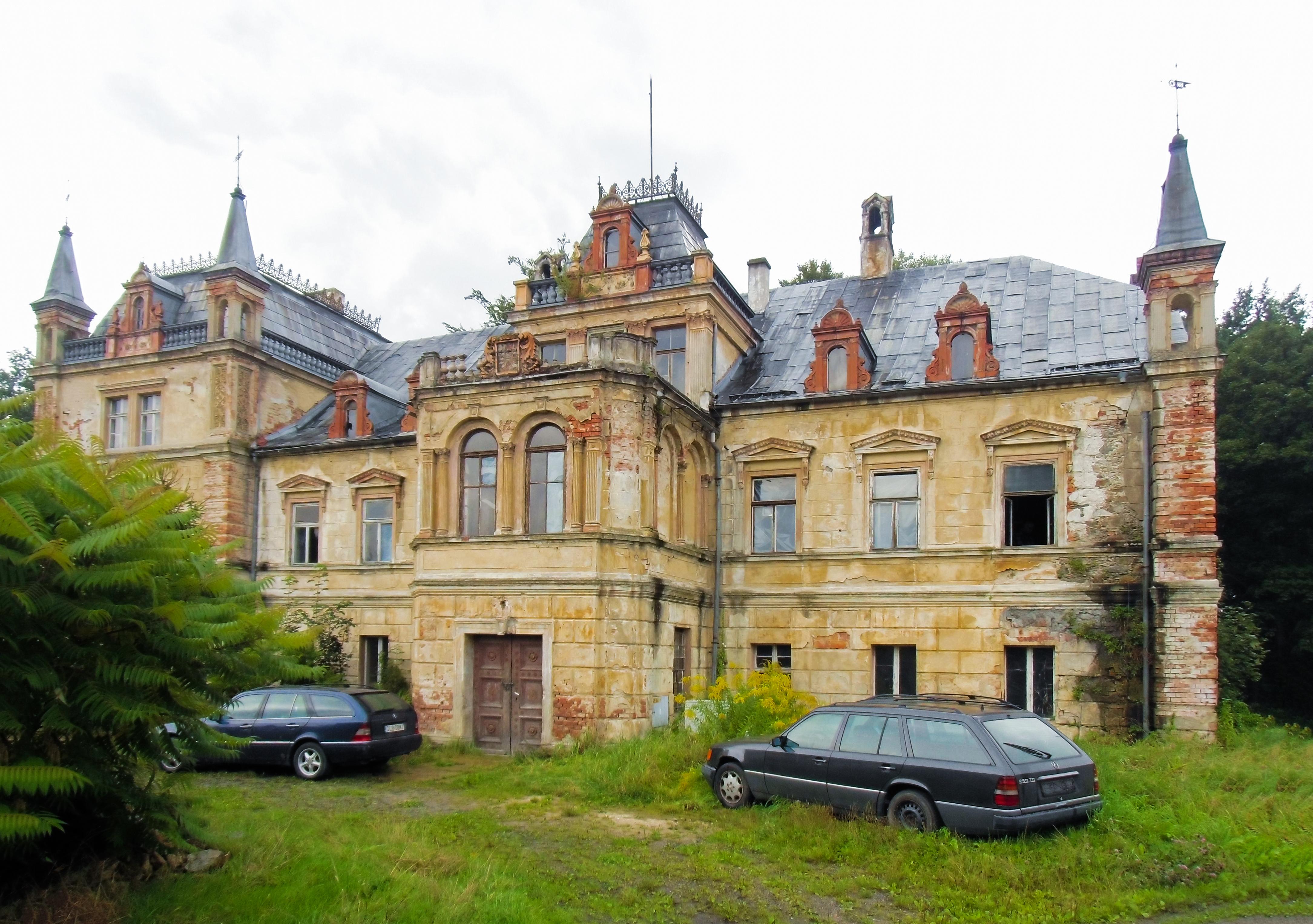 Pałac w Kościelnikach Górnych