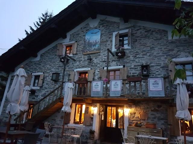 Albergo Ristorante Chalet del Lago