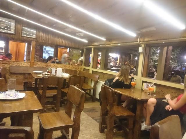 Country Saloon