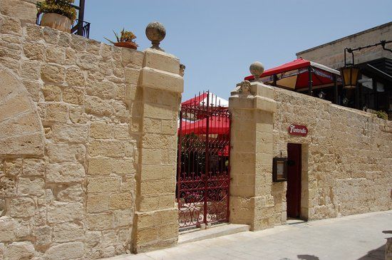 Fontanella Tea Garden