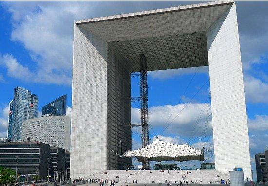 La Grande Arche de La Defense