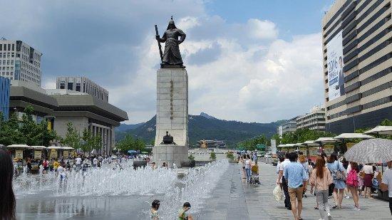 Gwanghwamun-plein