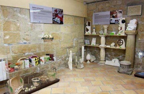 Centro de artesanos Alhama de Granada