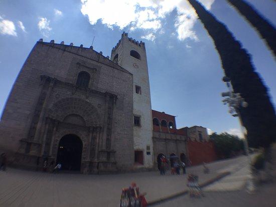 Templo y ex convento de San Nicolás Tolentino