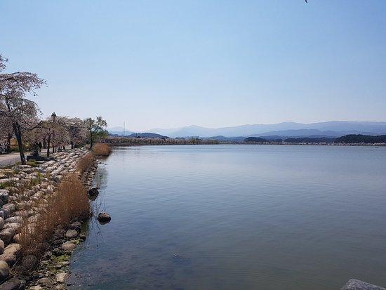 Gyeongpoho Lake