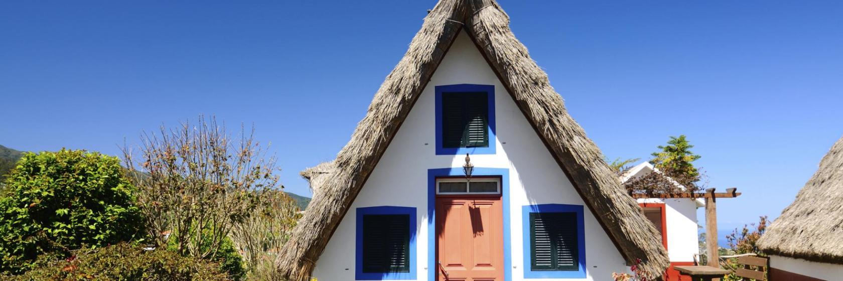 Traditionele huizen van Santana