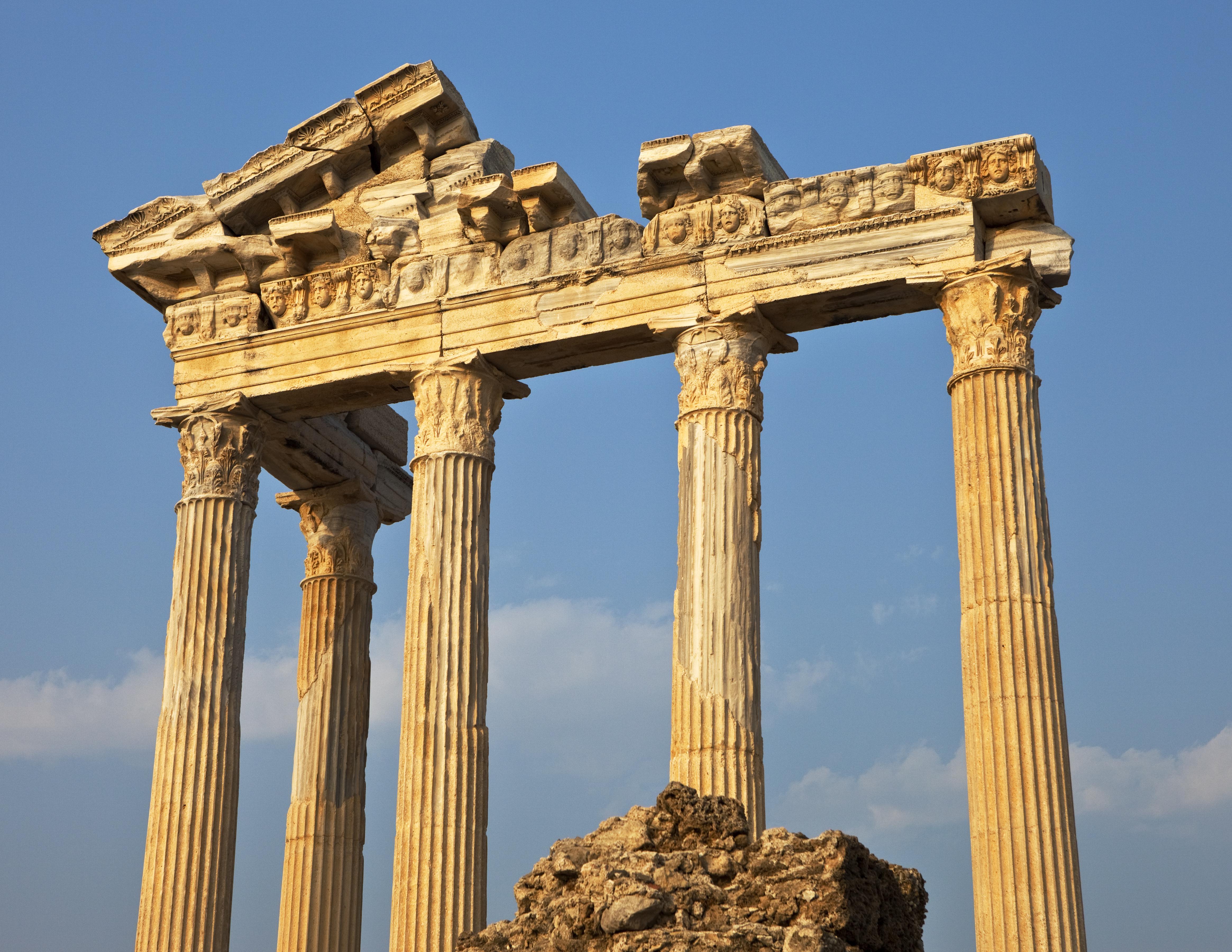 Apollo ve Athena Tapınakları