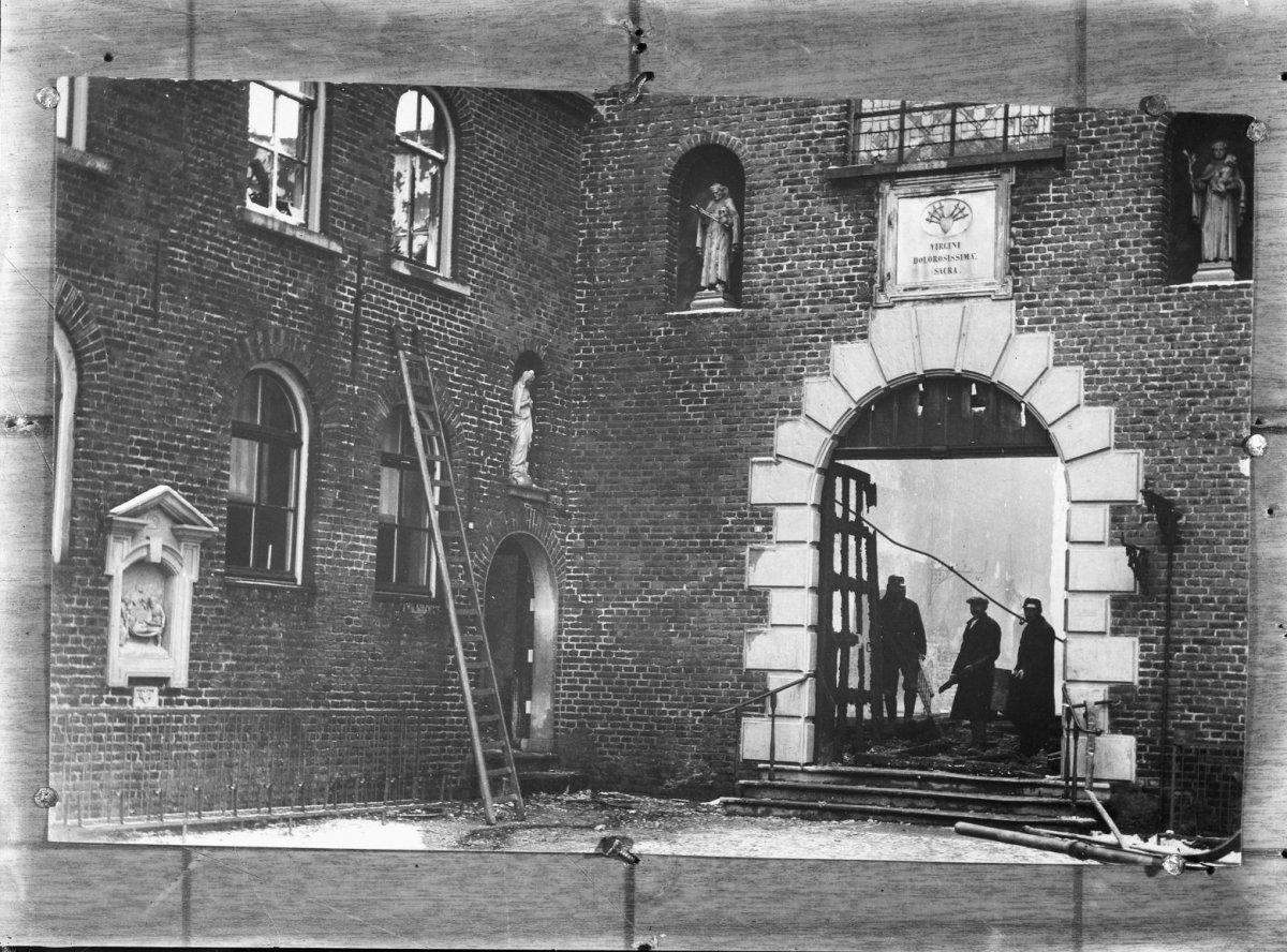 Onze-Lieve-Vrouw van Zeven Smartenkerk