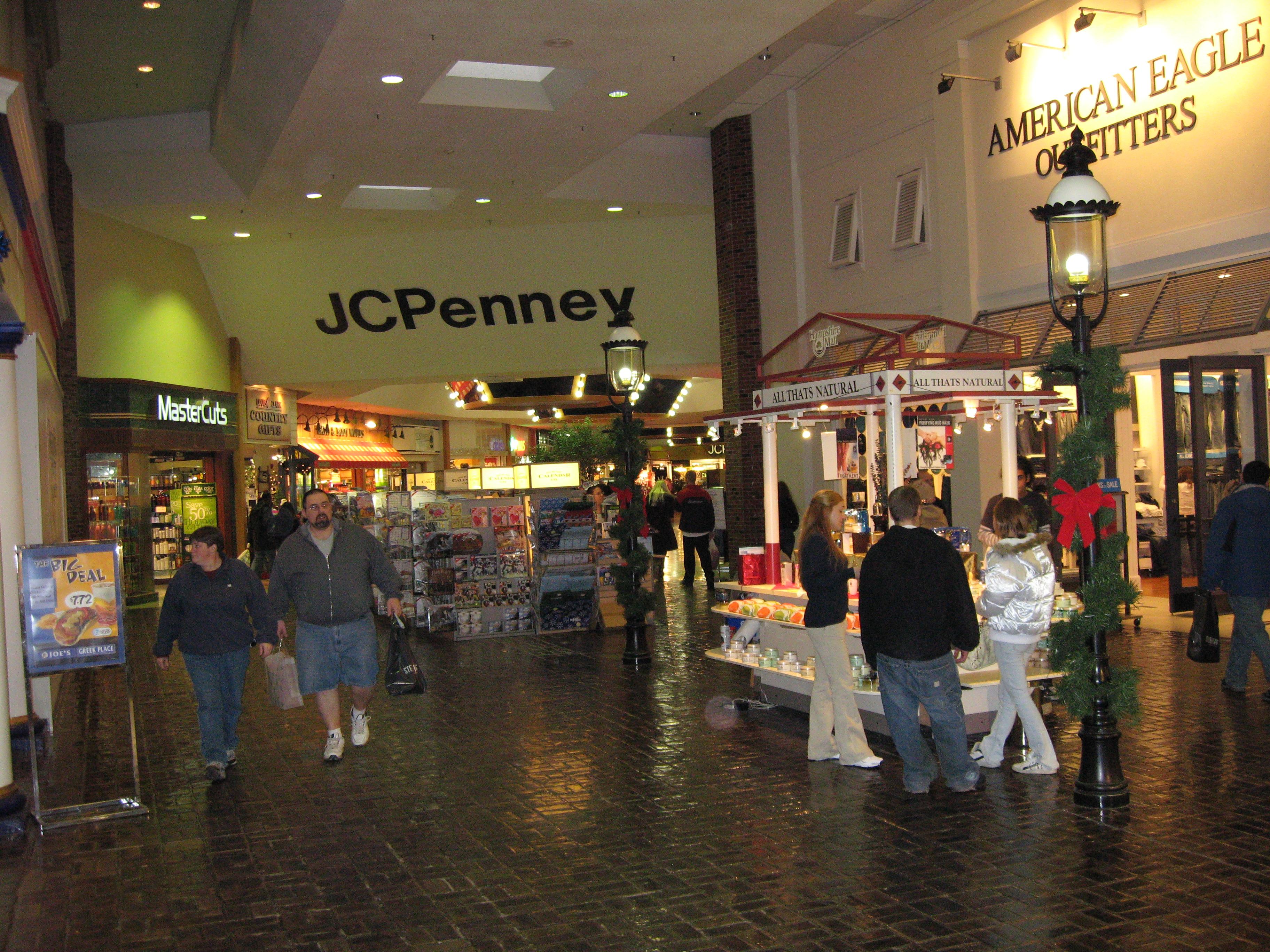 Hampshire Mall