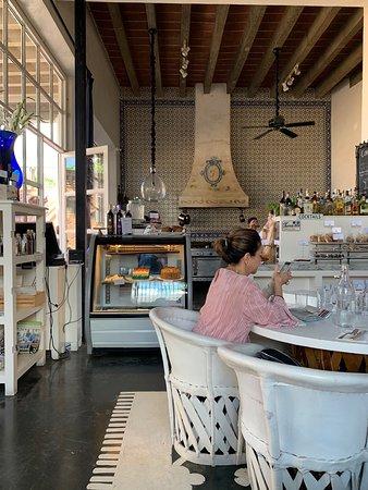 Teresita's Panderia y Bistro