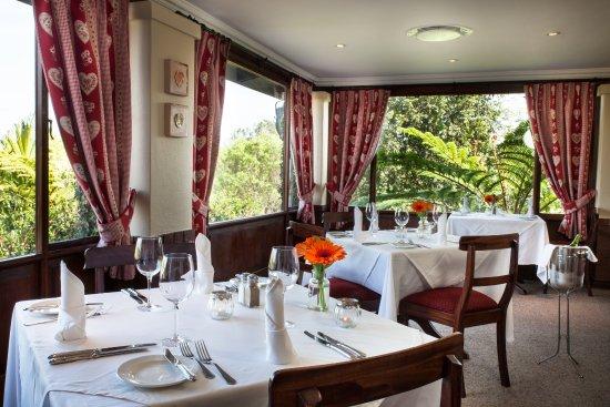 Oliver's Restaurant & Lodge