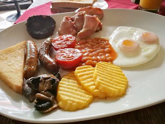 Chequers British Pub