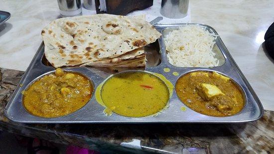 Shri Ram Hotel Restaurant