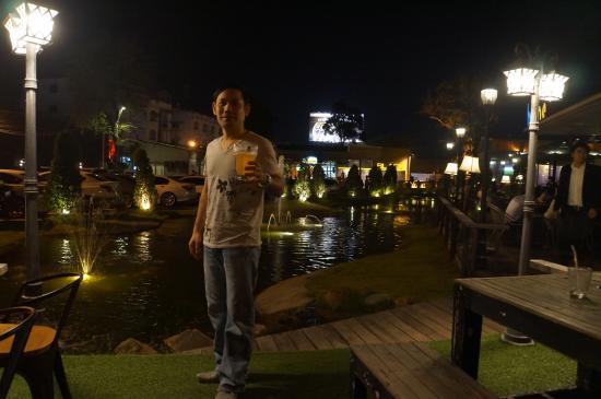 Rad Pub & Restaurant