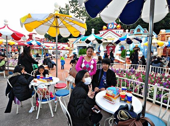 Huey, Dewey & Louie's Good Time Cafe