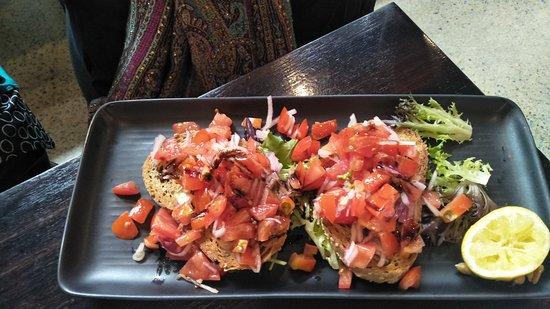 Raffael's Cafe Bar & Grill