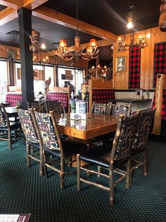 Trapper's Mountain Grill & Smokehouse