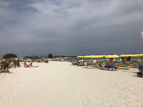 La Isuledda Strand