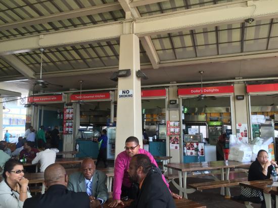 Femmes du Chalet Breakfast Shack