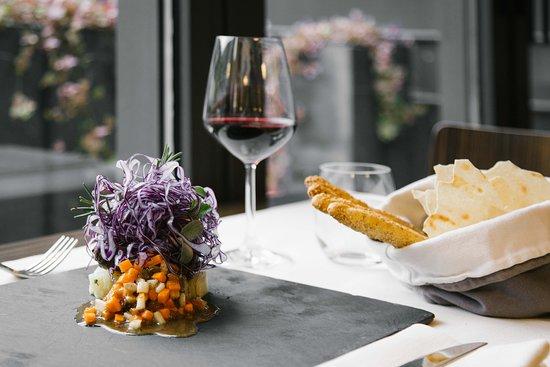 Mover Bar & Restaurant