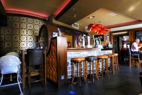 Yolo Bar And Restaurant