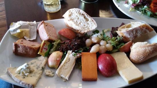 The Bankes Arms Hotel Restaurant