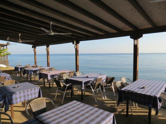 Souli Seafront Restaurant