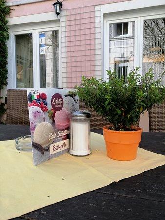 Cafe Schiller