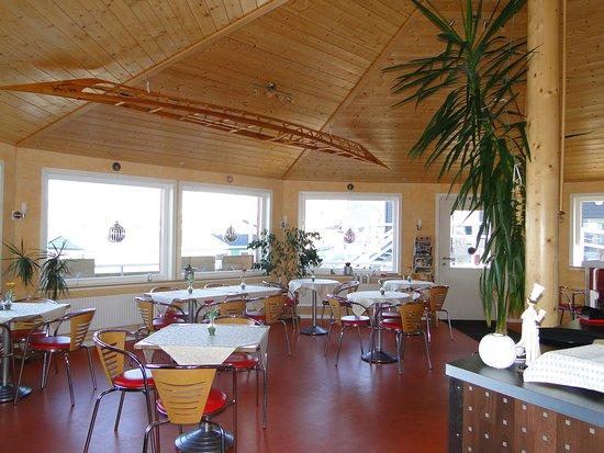 Inuit Cafe