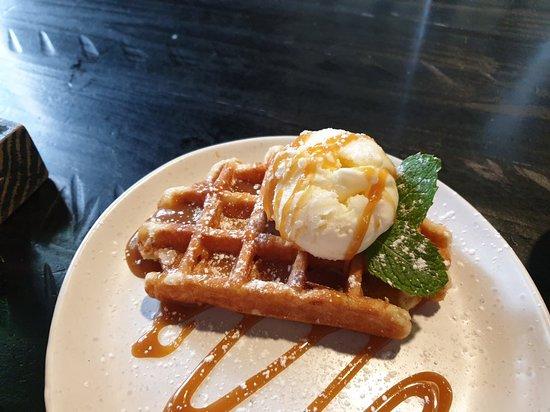 1876 Bar And Restaurant