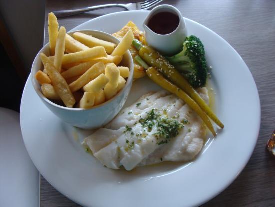 Flight Lounge Restaurant and Bar