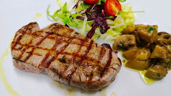 Efesto Restaurant & Steakhouse