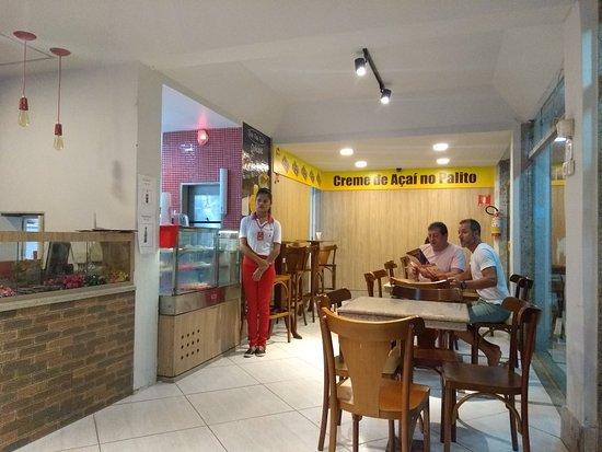 Red Lanches